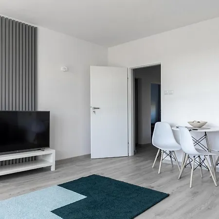 Quadratum By Renters Apartament