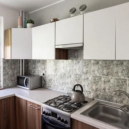 Quadratum By Renters Apartment *